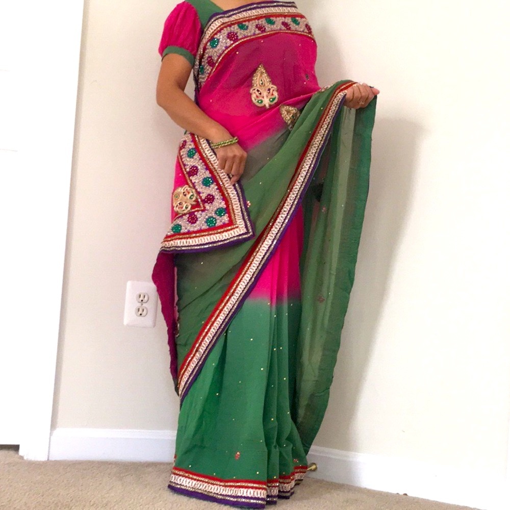 Beautiful Sari With Matching Blouse For Wedding A… - image 1